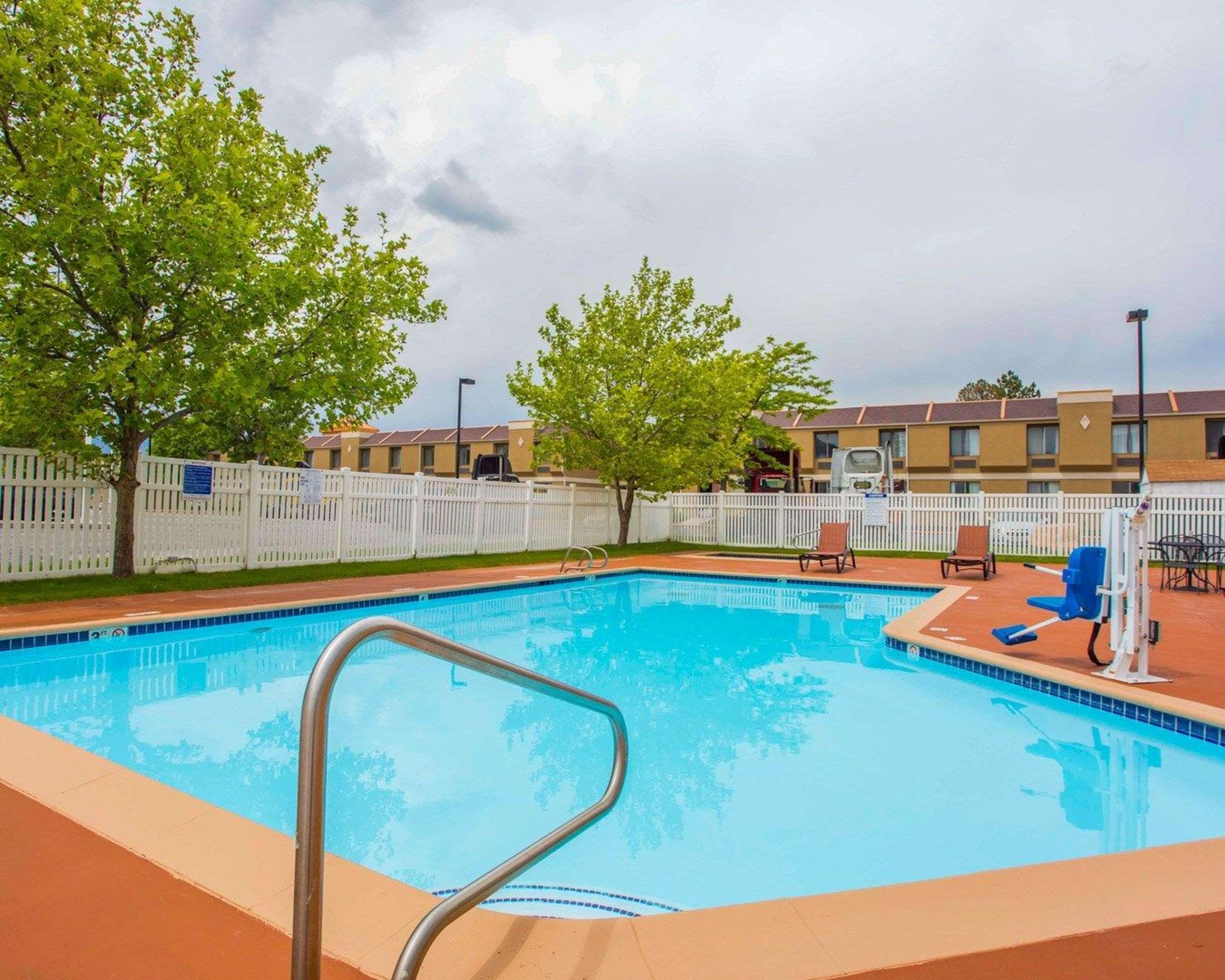 Quality Inn & Suites Airport West Salt Lake City Eksteriør billede