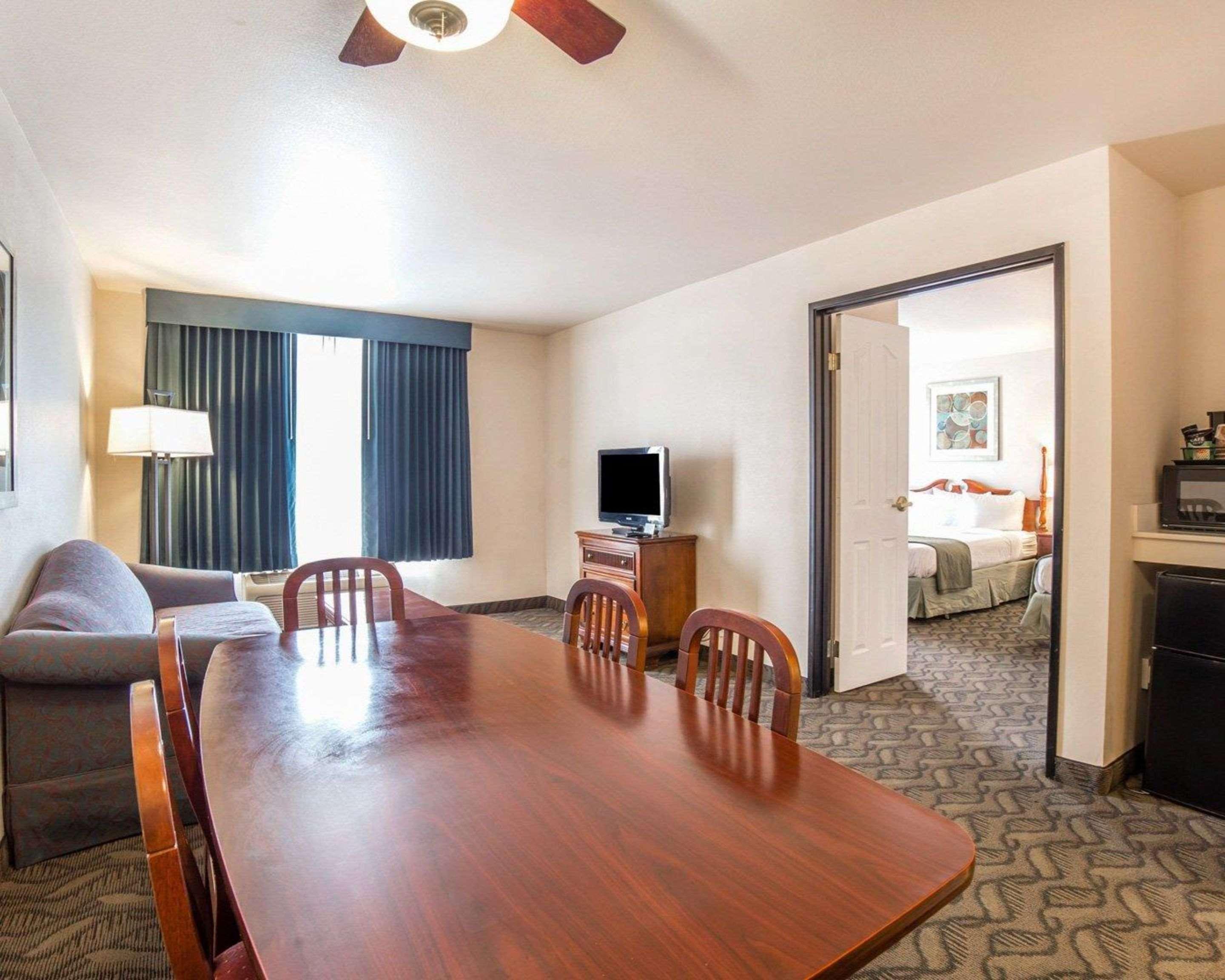Quality Inn & Suites Airport West Salt Lake City Eksteriør billede